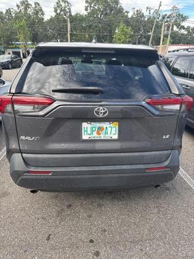 2022 Toyota RAV4 LE