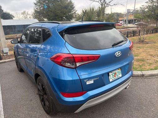 2017 Hyundai TUCSON Night