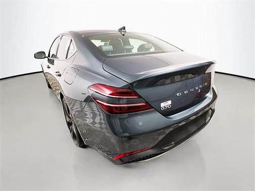 2023 Genesis G70 2.0T RWD