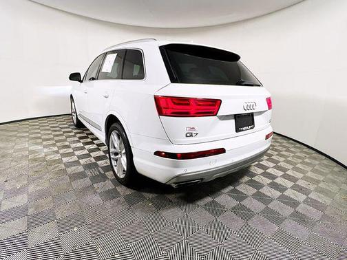 Carrara White 2018 Audi Q7 3.0T Prestige