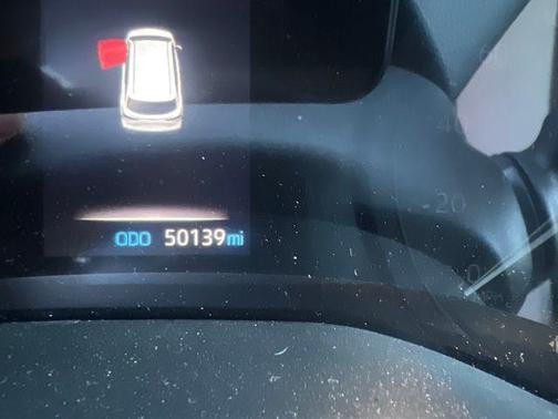 2023 Toyota Sienna LE