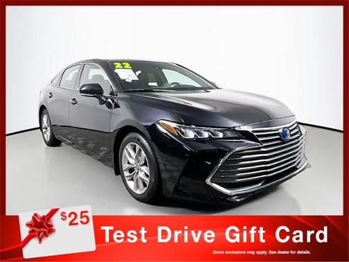 2022 Toyota Avalon Hybrid XLE Plus