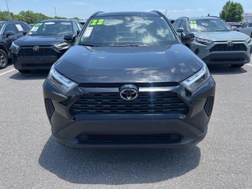 2022 Toyota RAV4 XLE