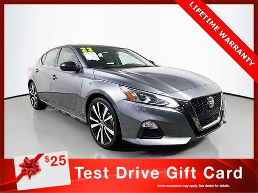 2022 Nissan Altima SR FWD