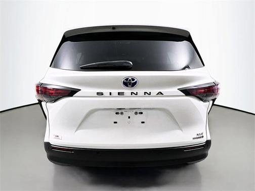2023 Toyota Sienna XLE 7 Passenger
