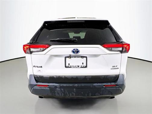 2023 Toyota RAV4 Hybrid XLE Premium