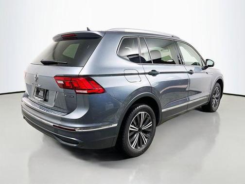 2024 Volkswagen Tiguan 2.0T Wolfsburg Edition