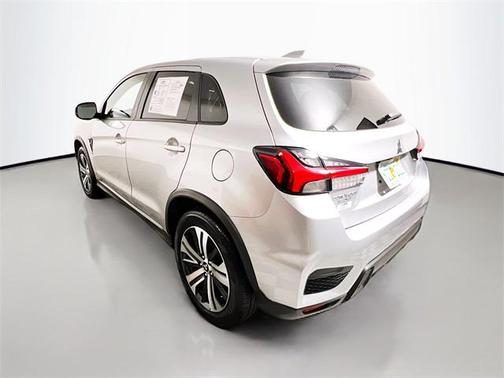 2024 Mitsubishi Outlander Sport SE