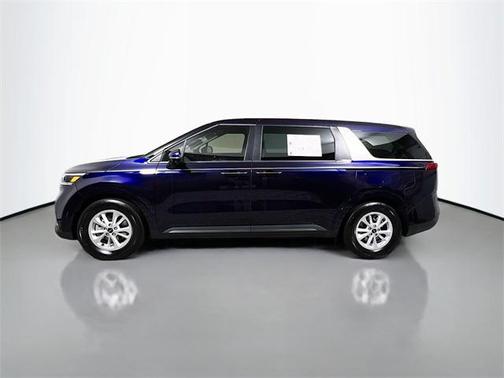 2023 Kia Carnival LX