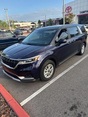 2023 Kia Carnival LX