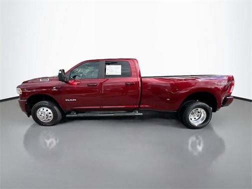 2024 RAM 3500 Big Horn Crew Cab 4x4 8' Box