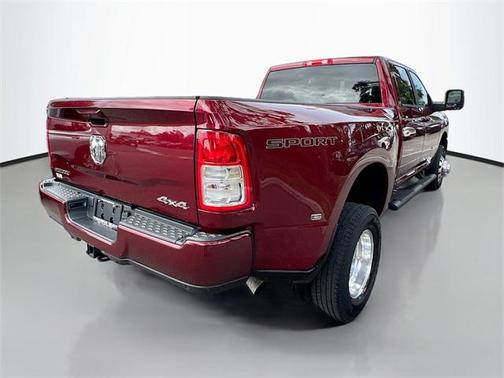 2024 RAM 3500 Big Horn Crew Cab 4x4 8' Box
