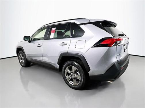 2025 Toyota RAV4 Hybrid SE
