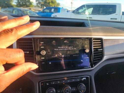 2018 Volkswagen Atlas 3.6L SEL