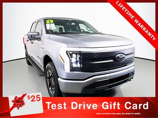 2023 Ford F-150 Lightning XLT