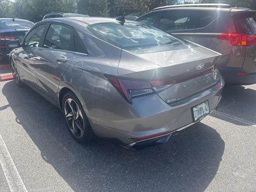 2021 Hyundai ELANTRA Limited