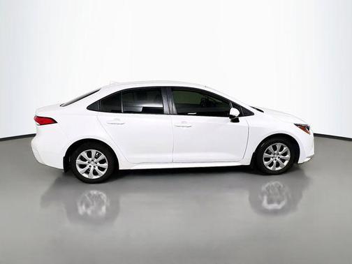 Wind Chill Pearl 2025 Toyota Corolla LE