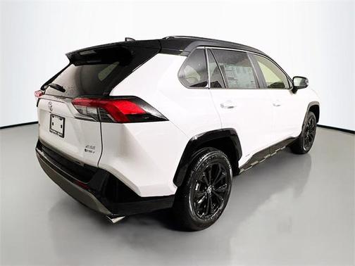 2025 Toyota RAV4 Hybrid SE