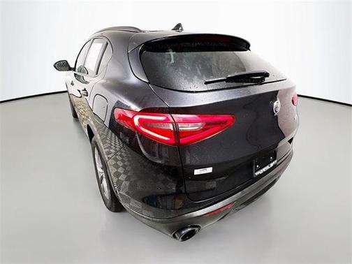 2023 Alfa Romeo Stelvio Sprint RWD