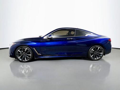 2022 INFINITI Q60 LUXE