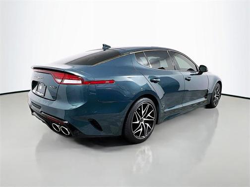 2022 Kia Stinger GT-Line