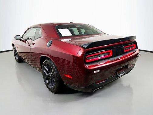 Octane Red Pearlcoat 2019 Dodge Challenger SXT
