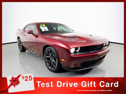 Octane Red Pearlcoat 2019 Dodge Challenger SXT