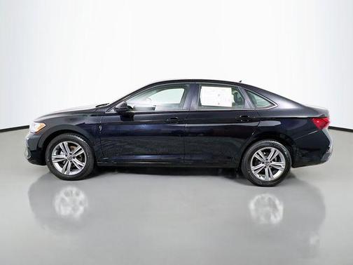 Deep Black Pearl 2024 Volkswagen Jetta 1.5T SE