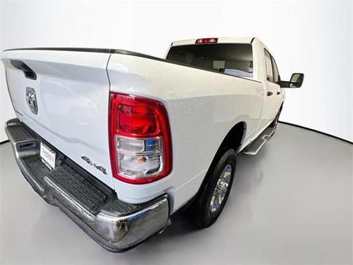 2023 RAM 2500 Big Horn Crew Cab 4x4 6'4' Box