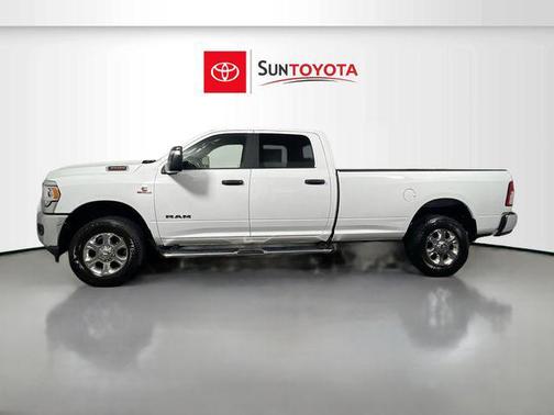 Bright White Clearcoat 2024 RAM 3500 Big Horn Crew Cab 4x4 8' Box