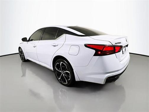 2024 Nissan Altima SR Intelligent AWD
