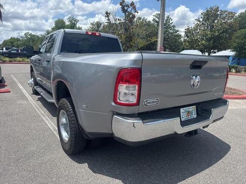 2022 RAM 3500 Tradesman Crew Cab 4x4 8' Box