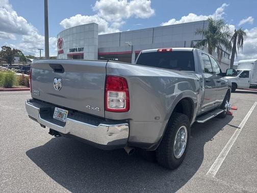 2022 RAM 3500 Tradesman Crew Cab 4x4 8' Box