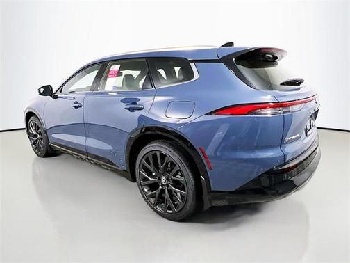 2025 Toyota Crown Signia Limited