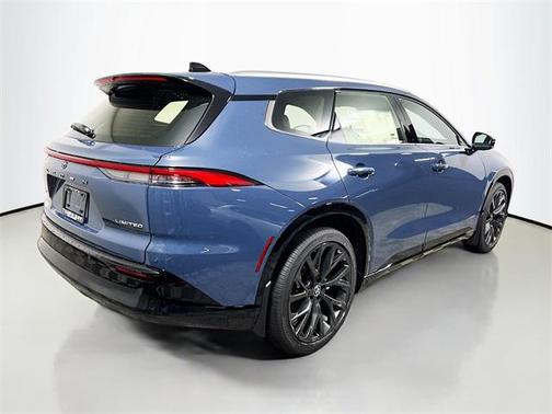 2025 Toyota Crown Signia Limited