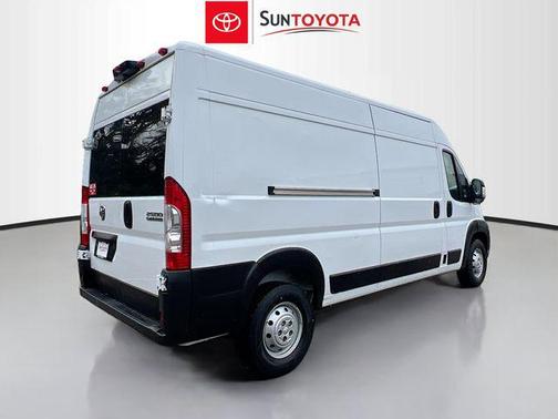 Bright White Clearcoat 2023 RAM ProMaster 2500 High Roof