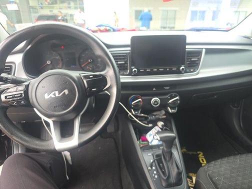 Aurora Black 2022 Kia Rio LX