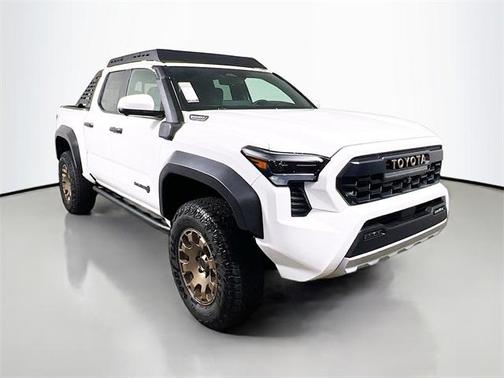 2025 Toyota Tacoma Hybrid Trailhunter