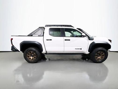 2025 Toyota Tacoma Hybrid Trailhunter