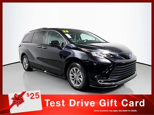 2023 Toyota Sienna XLE 7 Passenger