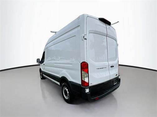 2022 Ford Transit-250 Base