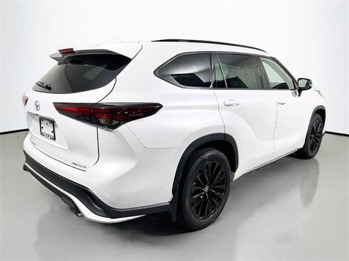 2026 Toyota Highlander XSE