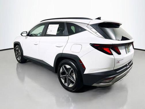 Serenity White Pearl 2025 Hyundai TUCSON SEL