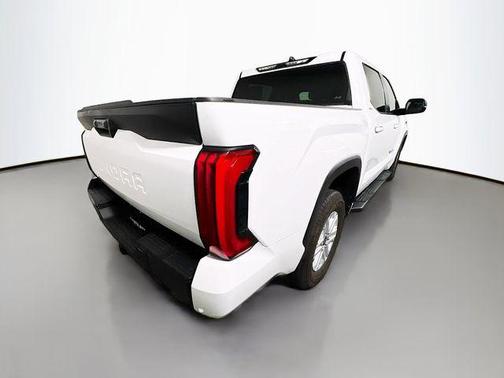 Ice 2026 Toyota Tundra SR5