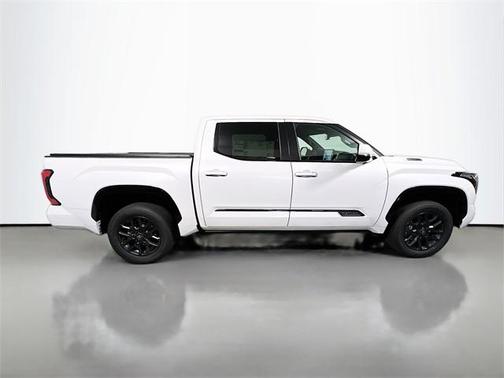 2026 Toyota Tundra Hybrid Platinum