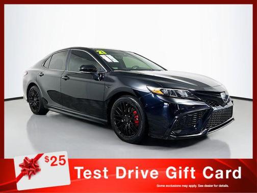 Midnight Black Metallic 2021 Toyota Camry SE