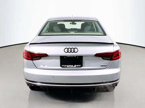 2018 Audi A4 2.0T Premium Plus