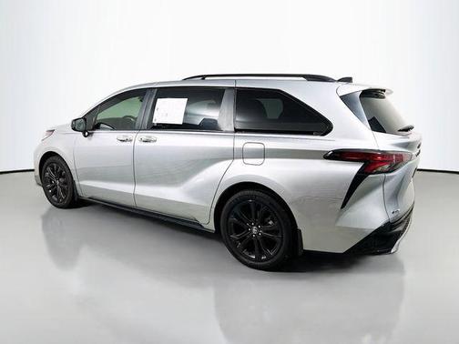 2025 Toyota Sienna XSE 7 Passenger