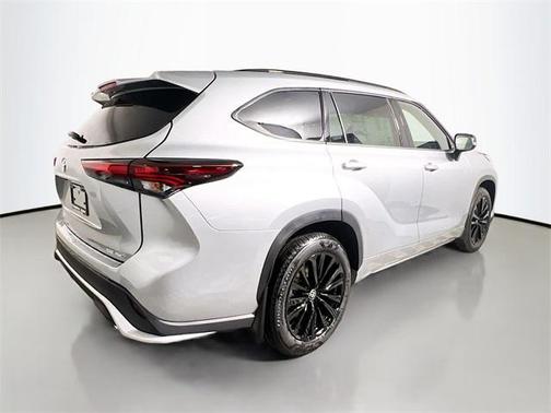 2025 Toyota Highlander XSE