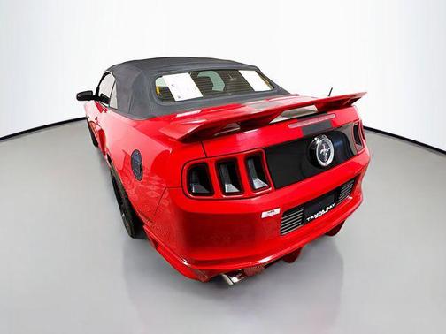 2014 Ford Mustang V6